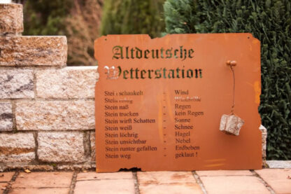 Altdeutsche Wetterstation aus Edelrost*