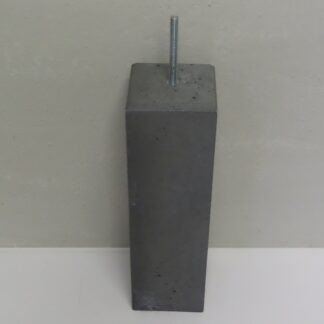 Betonsockel hohes Modell mit Facette 170x170mm*