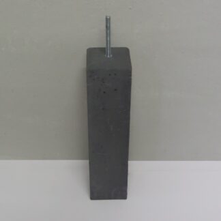 Betonsockel hohes Modell mit Facettenkante 140x140mm*