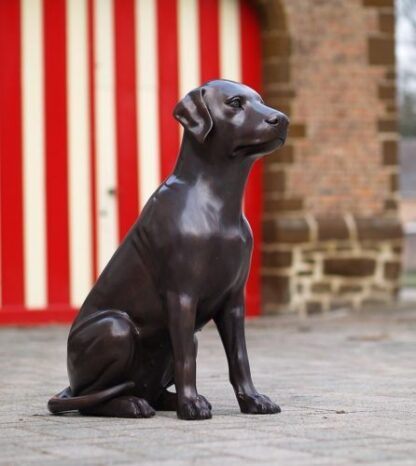 Bronzefigur Hund sitzend*