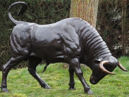 Bronzefigur Stier*