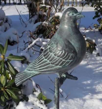 Bronzefigur Taube auf Stock*