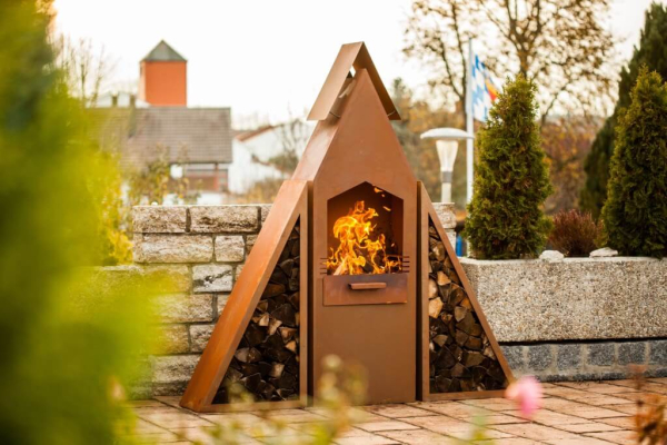 Edelrost Pyramidengrill*