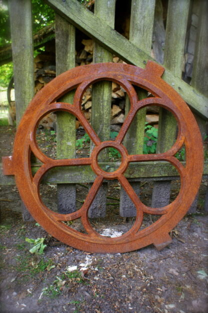 Eisenfenster, Fenster für den Giebel, ehemaliges Antik Stallfenster, rund D70*