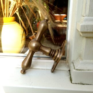 Fenstergriff, Baubeschläge wie antik, Fensterolive Kreuzgriff Messing patiniert*