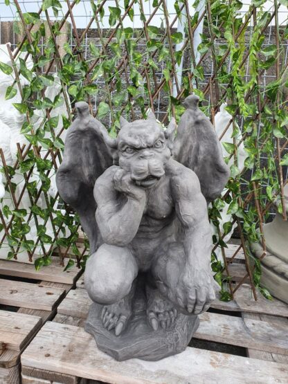 Gartenfigur Gargoyle Torwächter, verschiedene Farben*