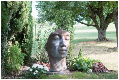 Gartenfigur Gesicht "Frau",Rosteffekt inkl. Platte zur Montage - Original von...*