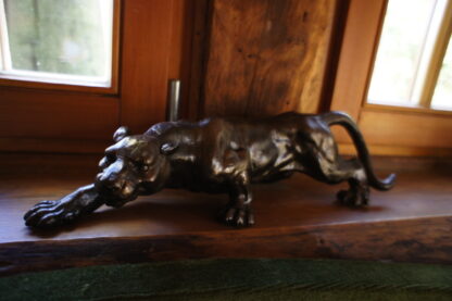 Panther Skulptur für den Schreibtisch, Deko Raubkatze, Jaguar in Bronze-Opitk*