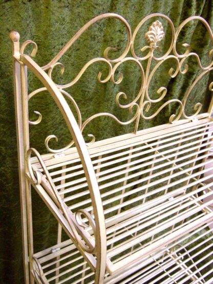 Regal für Bad oder Terrasse, Standregal in creme-weiß, aus Metall mit 3 Ablagen*