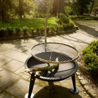 Schwenkgrill, modernes Lagerfeuer, schickes Design, große Feuerschale auf Füßen*