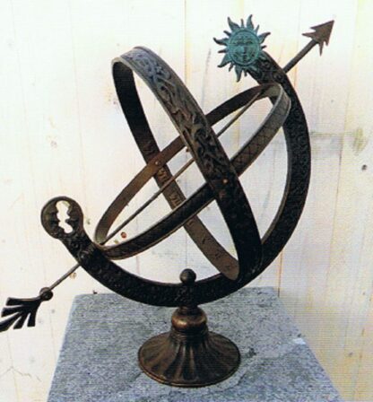 Sonnenuhr aus Bronze*
