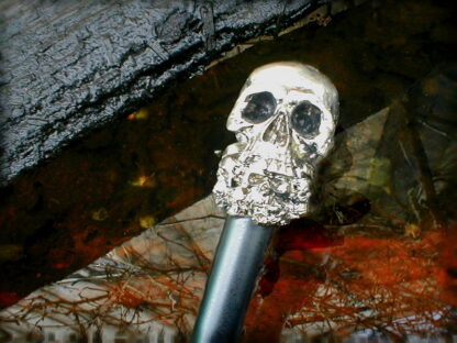 Spazierstock Totenkopf augenfälliger Gehstock in der Szene Fantasy - Mittelalter*