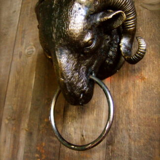 Widder Bronze-Optik als stilechte Landhaus-Deko-Widderkopf mit Anbinde-Ring*